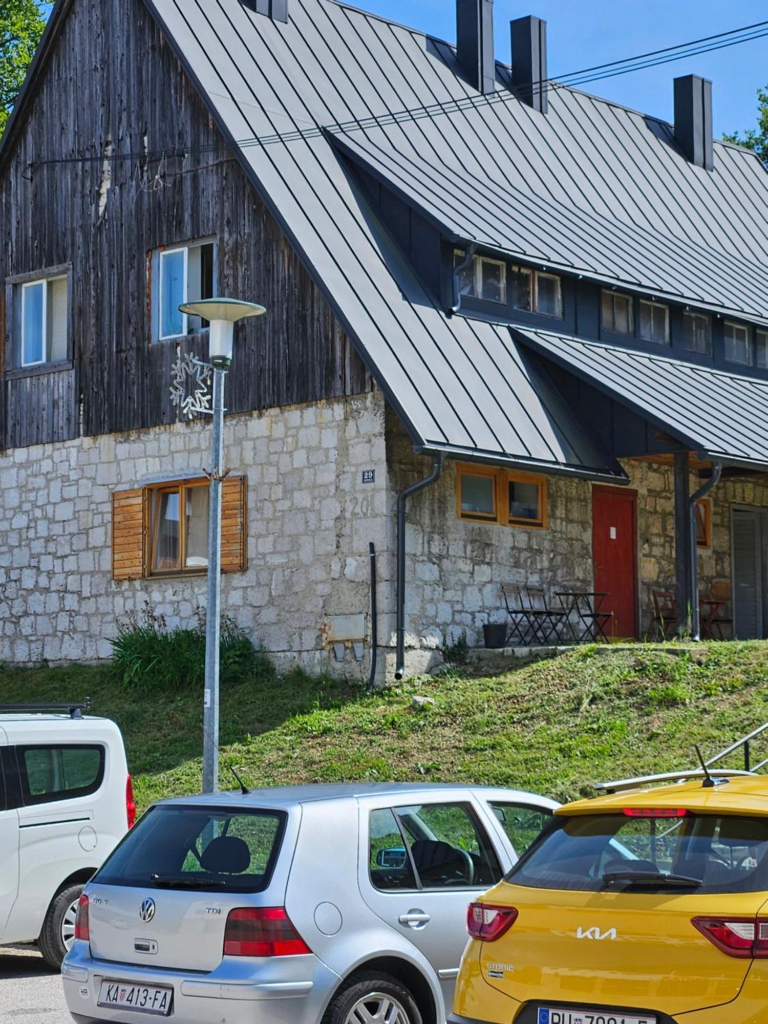 Appartement Sreca Plitvice à Plitvička Jezera Extérieur photo